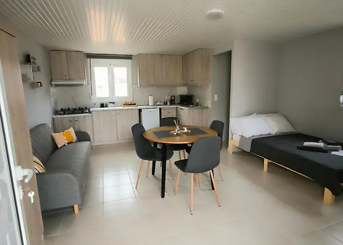 Livadi Apt