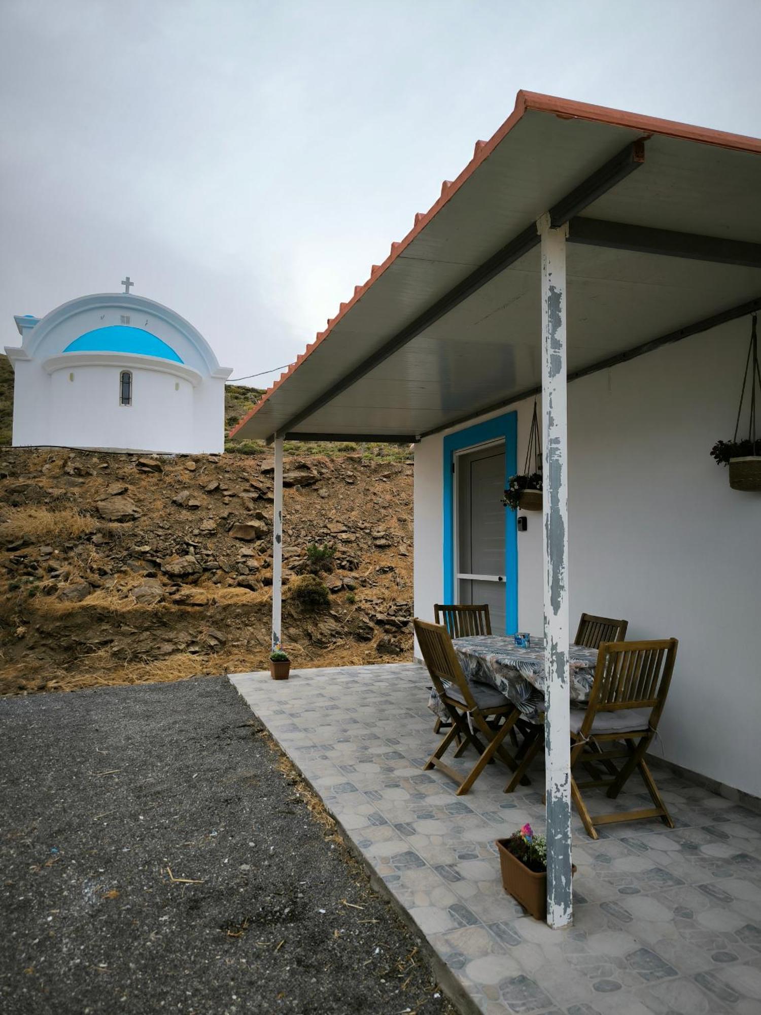 Apartment Livadi *